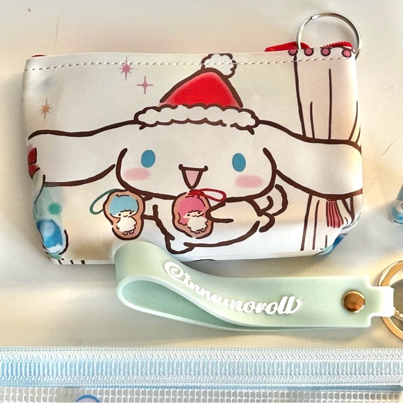 🩵Cinnamoroll Adorable Christmas Stocking Stuffer 6-Piece Mini Bundle - Picture 2 of 7